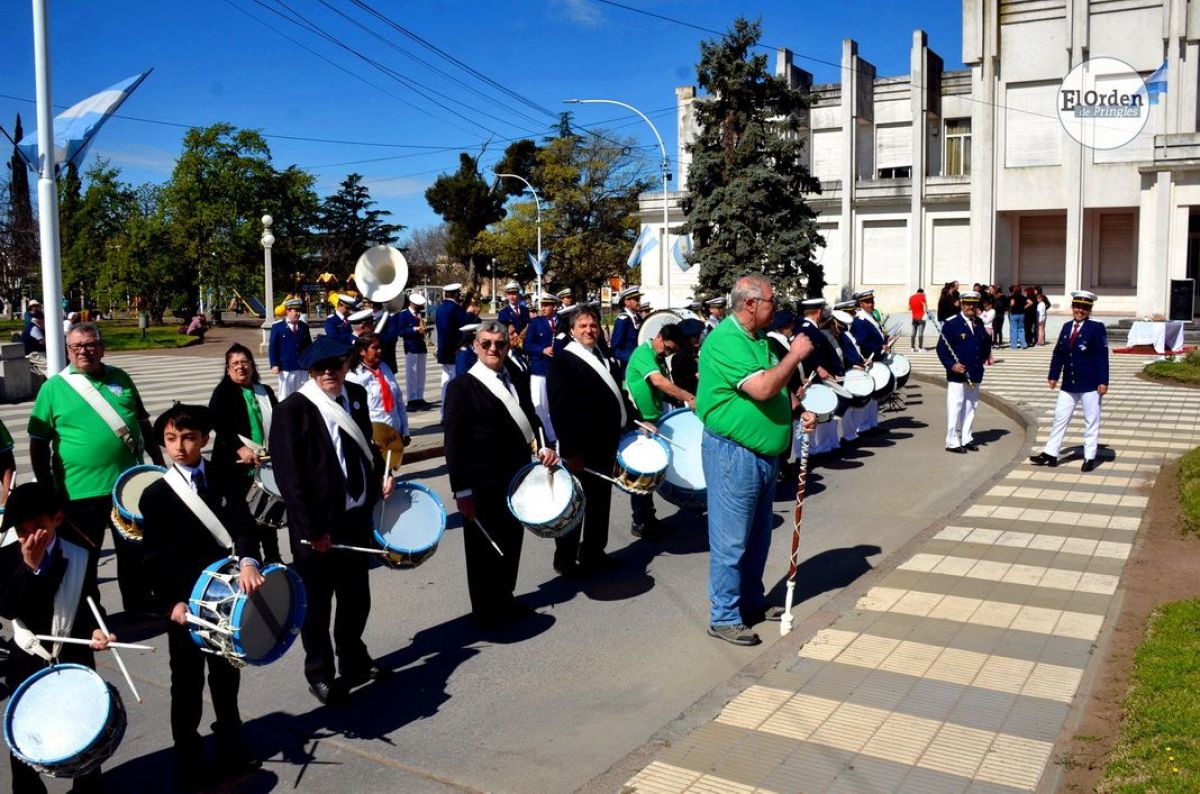 Se reconoció a Rubén Dos Santos como “Vecino Distinguido”