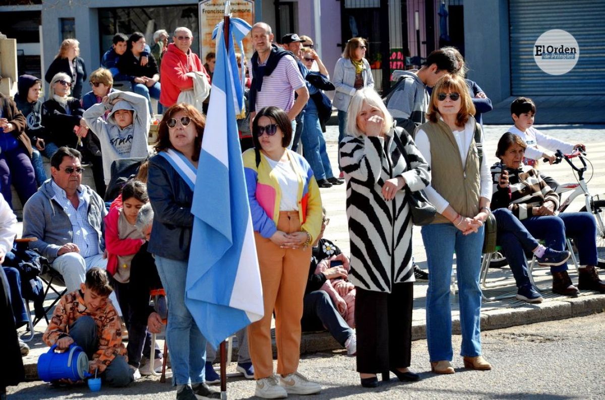 Se reconoció a Rubén Dos Santos como “Vecino Distinguido”
