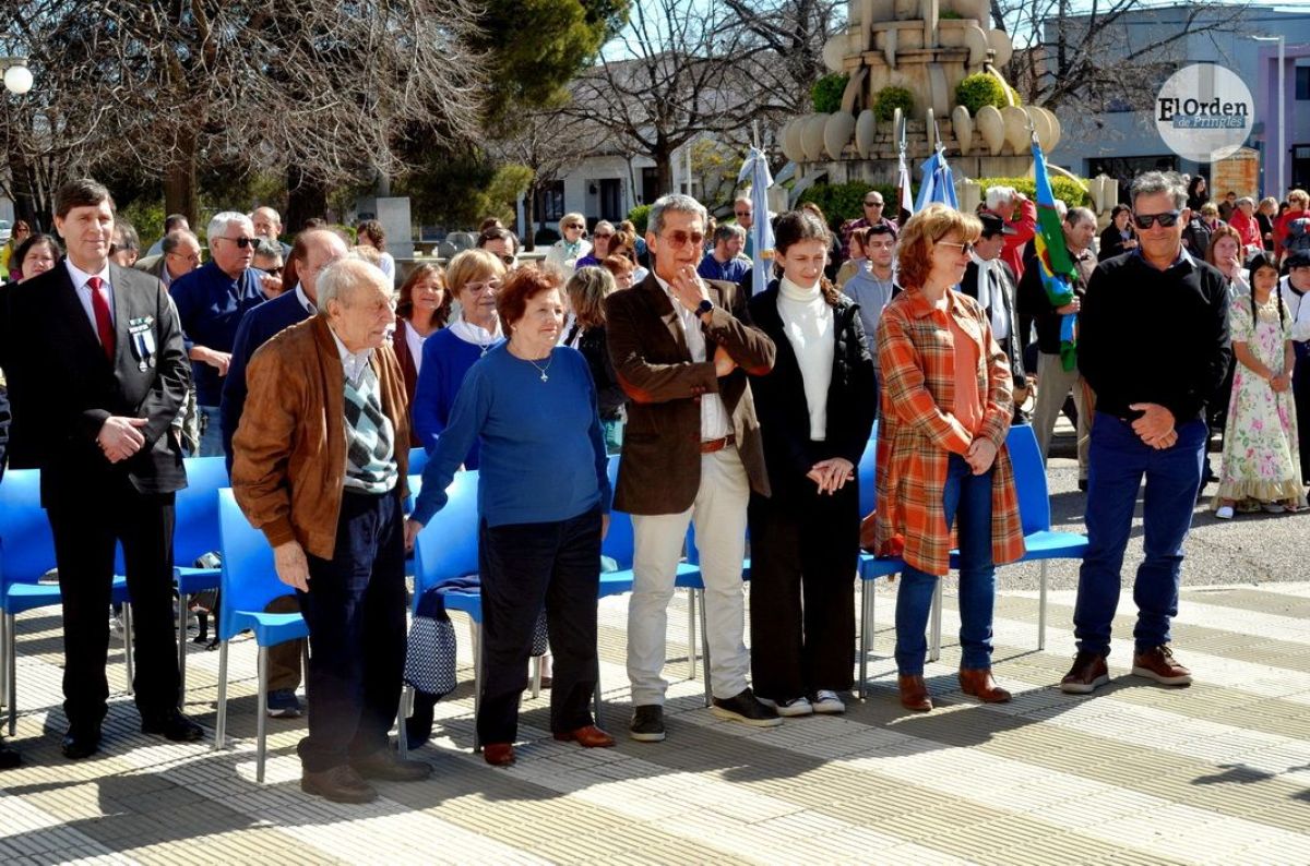 Se reconoció a Rubén Dos Santos como “Vecino Distinguido”