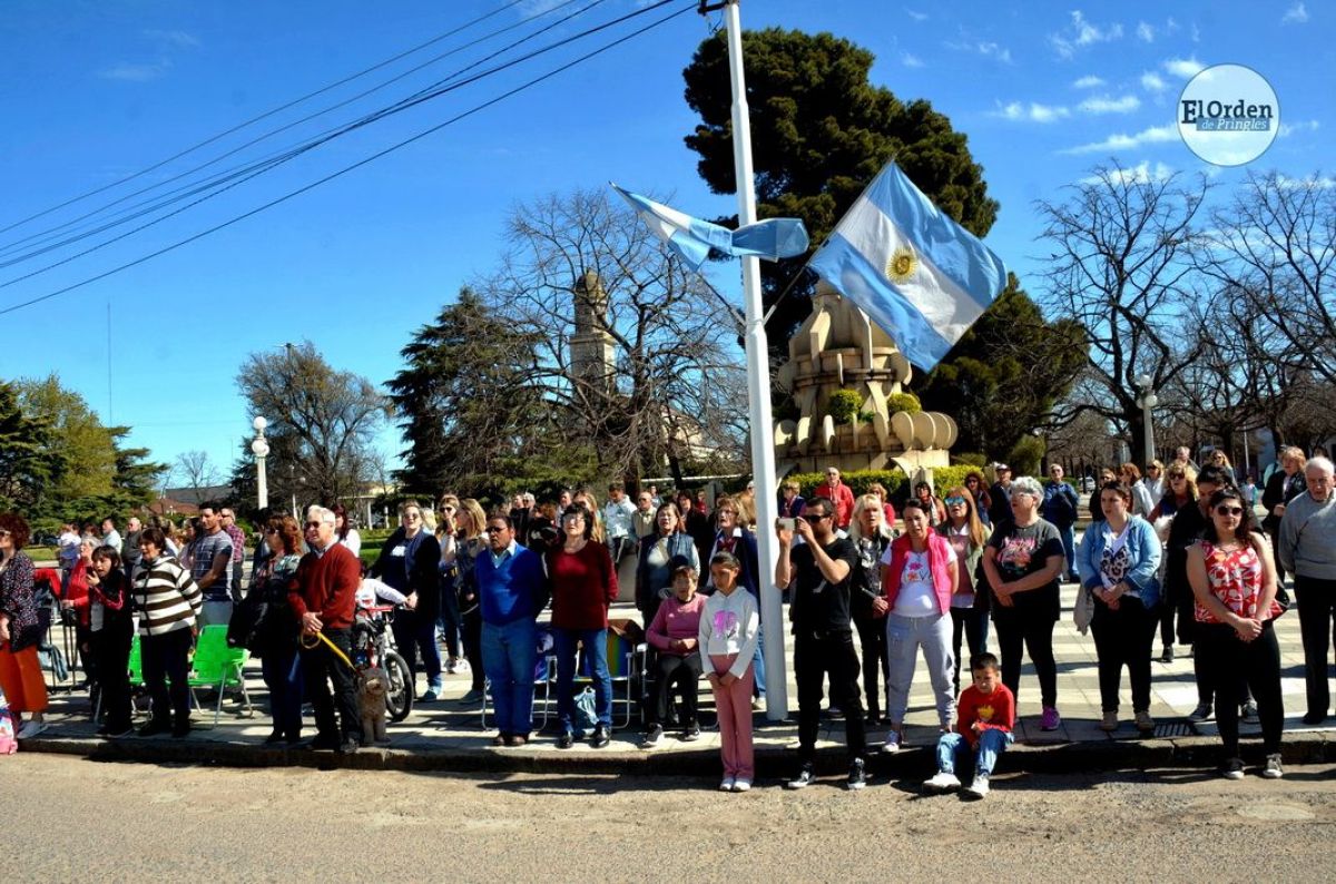 Se reconoció a Rubén Dos Santos como “Vecino Distinguido”