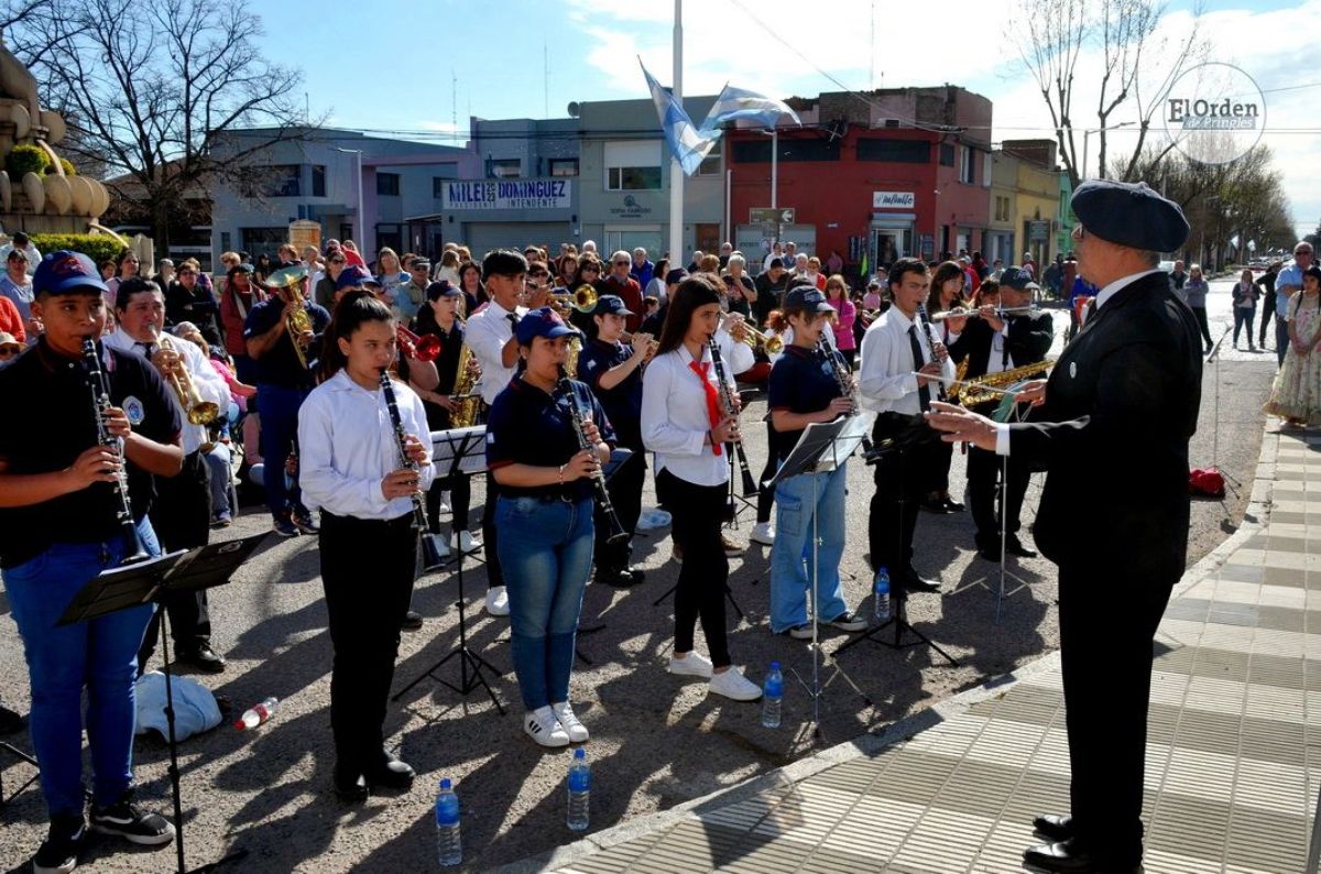 Se reconoció a Rubén Dos Santos como “Vecino Distinguido”