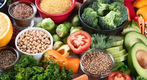 Maneras de Adoptar una Alimentación Saludable a través de Recetas Vegetales