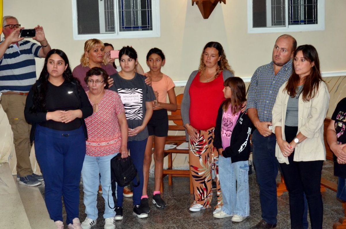 Bendición Especial a 13 embarazadas en el Día del Niño por Nacer