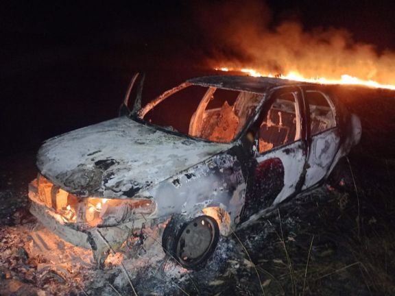 Incendio de automóvil en Ruta Provincial 72