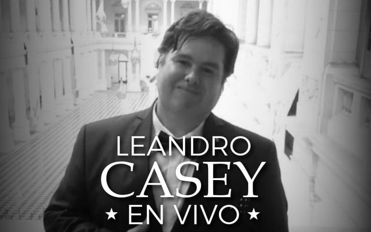 Este sábado, Leandro Casey presenta un gran show