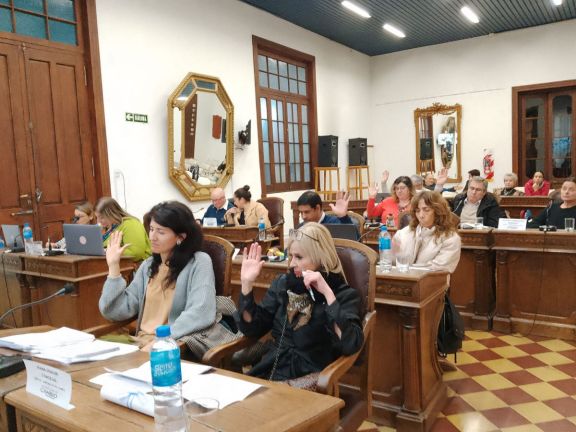 La desadjudicación de una vivienda  de barrio fue aprobada por Mayoría