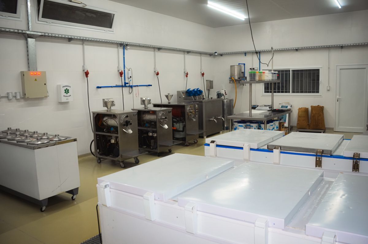 Heladería La Central inauguró su nueva fábrica de Helados artesanal