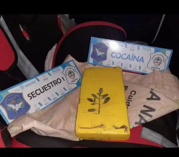 Azul: utilizaron una nena de 3 años para esconder un kilo de droga