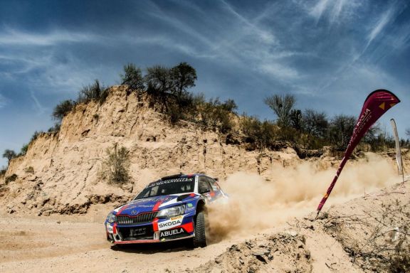 Los pilotos de Pringles brillan en la categoría mayor en el Rally Argentino