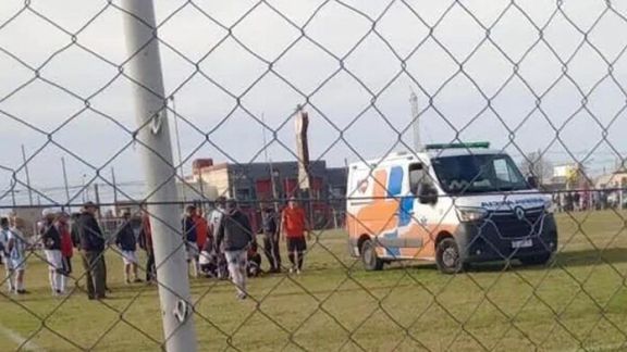 Olavarría: falleció un jugador durante un partido de fútbol senior