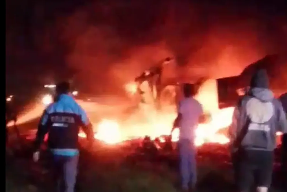 Tragedia en Ruta 33: un muerto en un choque entre dos camiones y una ...