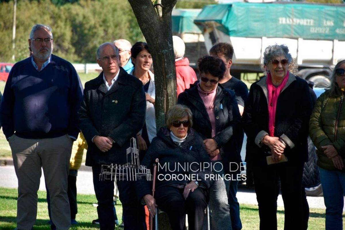 Emotivo acto por el Día del Veterano y los Caídos en la Guerra de Malvinas