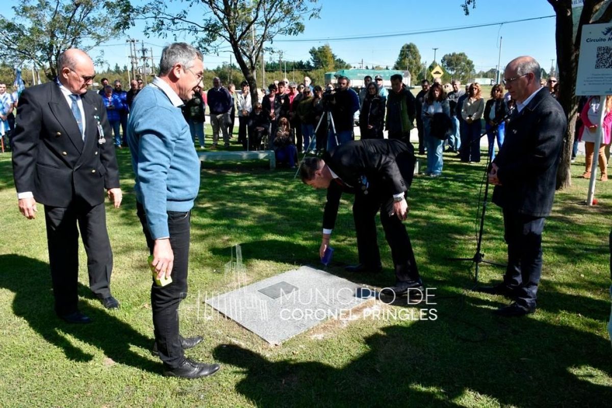 Emotivo acto por el Día del Veterano y los Caídos en la Guerra de Malvinas