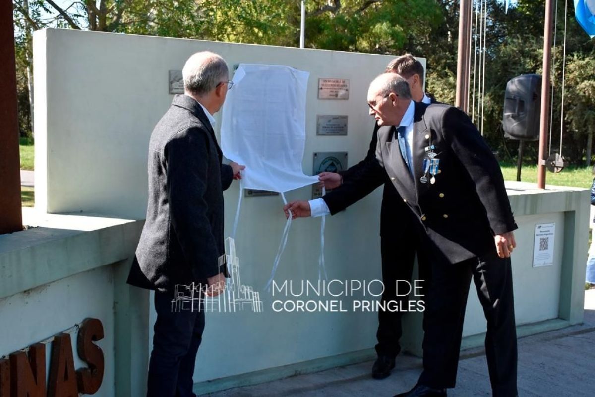 Emotivo acto por el Día del Veterano y los Caídos en la Guerra de Malvinas