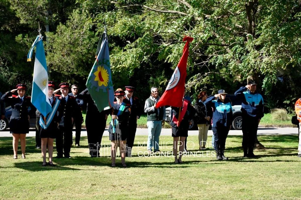 Emotivo acto por el Día del Veterano y los Caídos en la Guerra de Malvinas