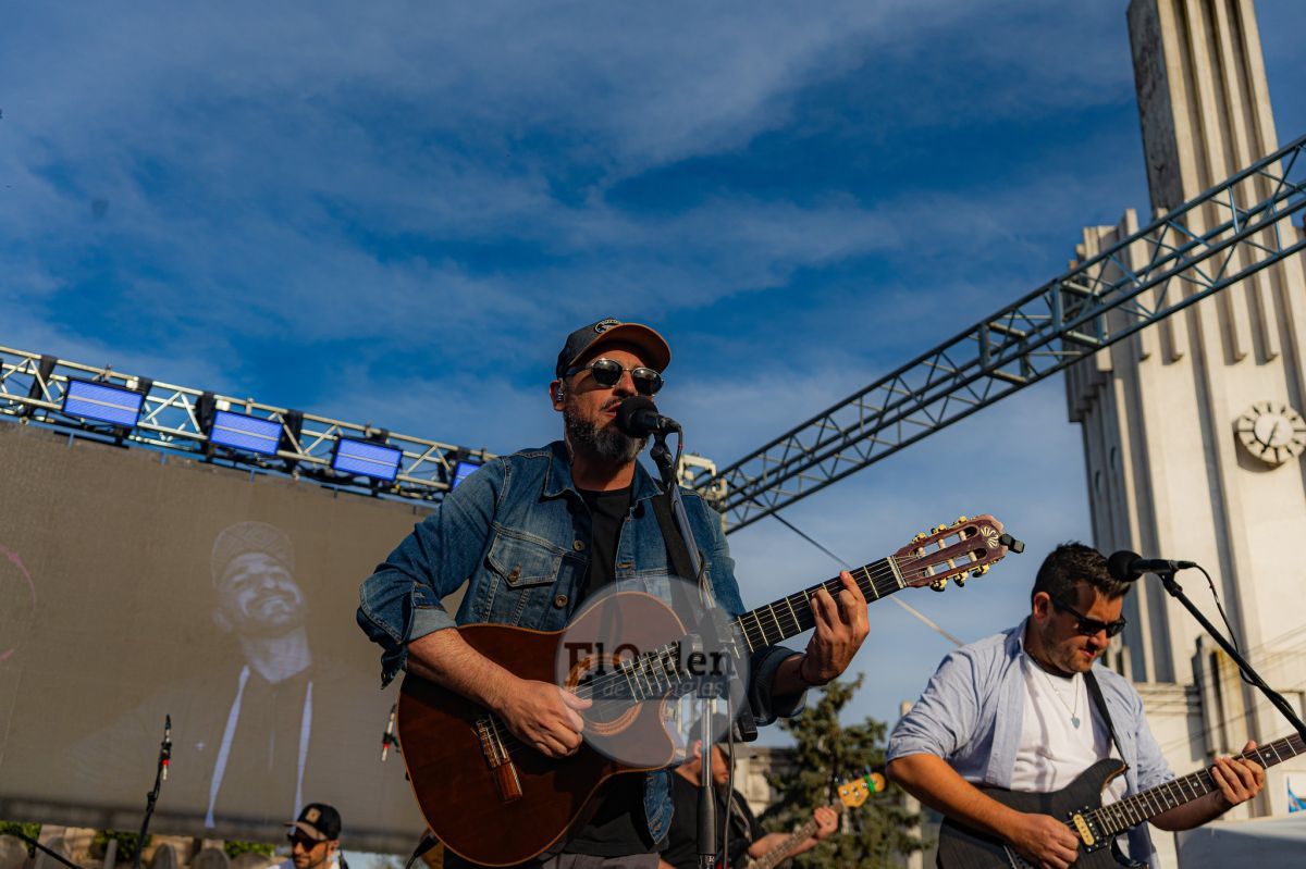 Pringles celebró su 143° aniversario con una multitudinaria fiesta popular