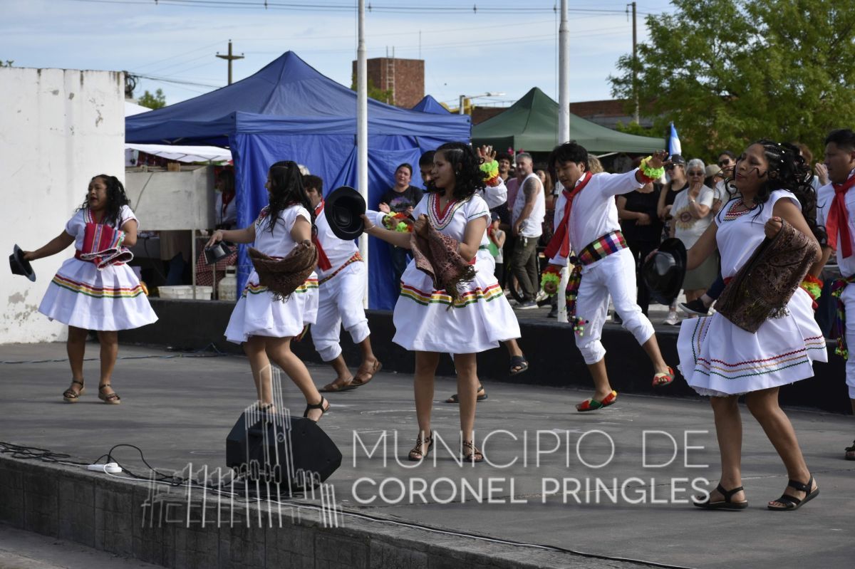 Feria de las colectividades: "salió todo bárbaro"