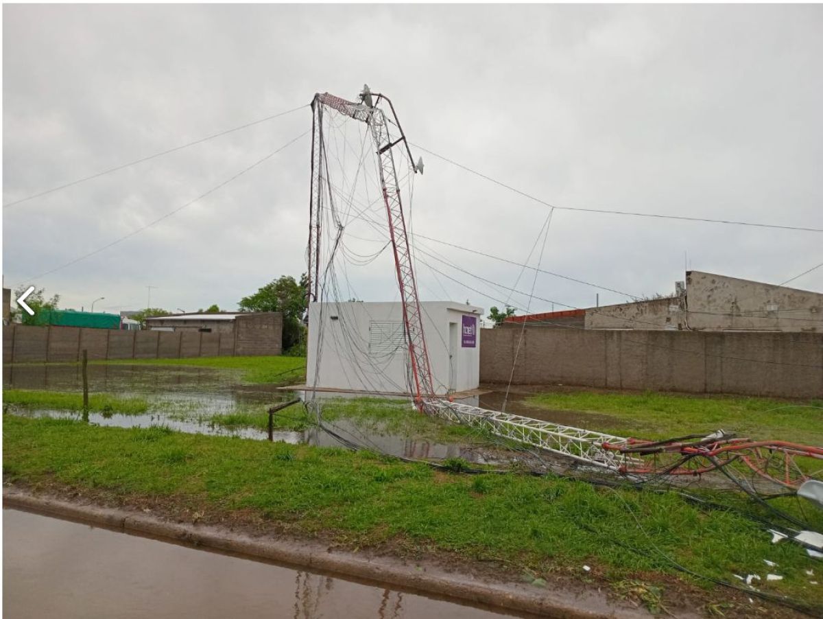 Urdampilleta: un violento temporal provocó voladura de techos, caídas de árboles y cortes de electricidad