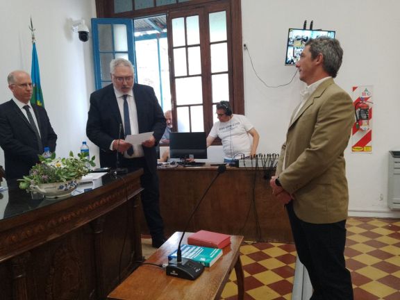 Ingresa al Concejo Deliberante: "con conversaciones, se puede llegar a buen puerto"