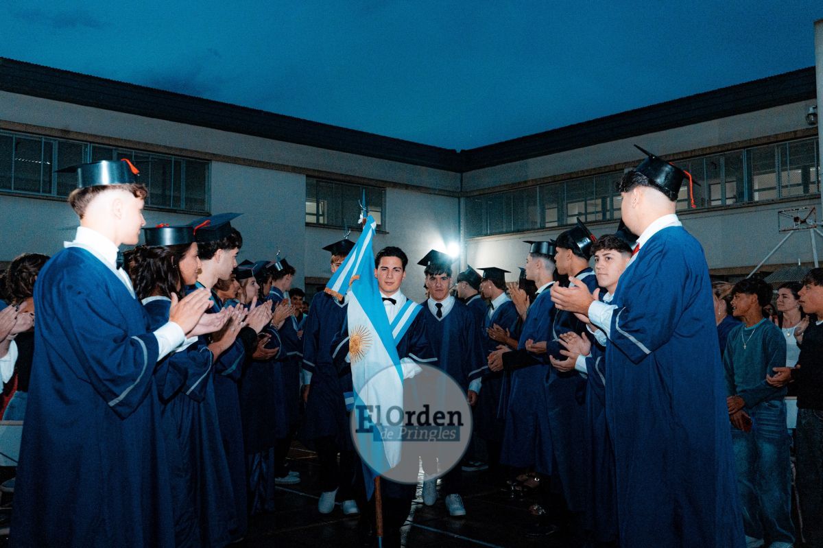 "Somos técnicos formando parte del futuro": La EEST Nº 1 despidió a sus nuevos profesionales