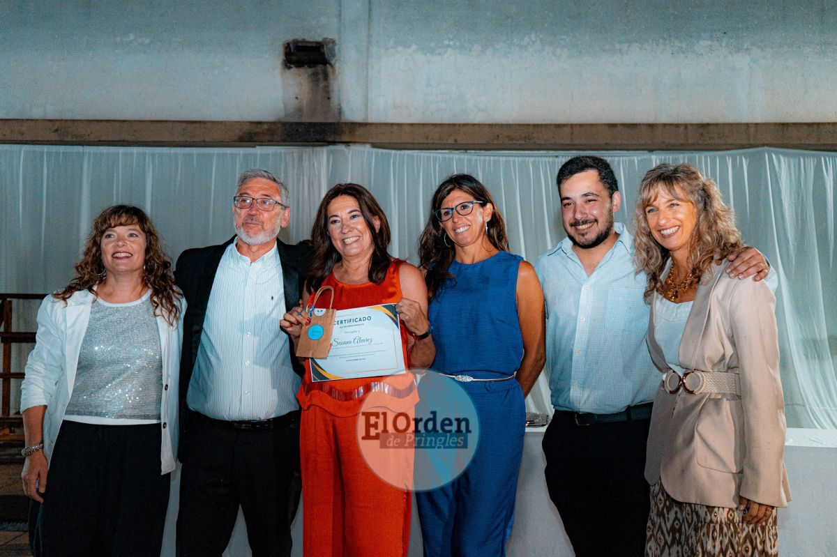 "Somos técnicos formando parte del futuro": La EEST Nº 1 despidió a sus nuevos profesionales