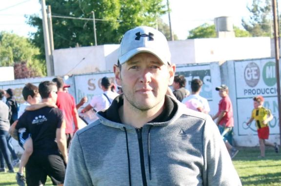 Saúl Etchart inició su tercer ciclo en Alumni: "Vamos a competir en una liga que nos va a levantar el nivel"