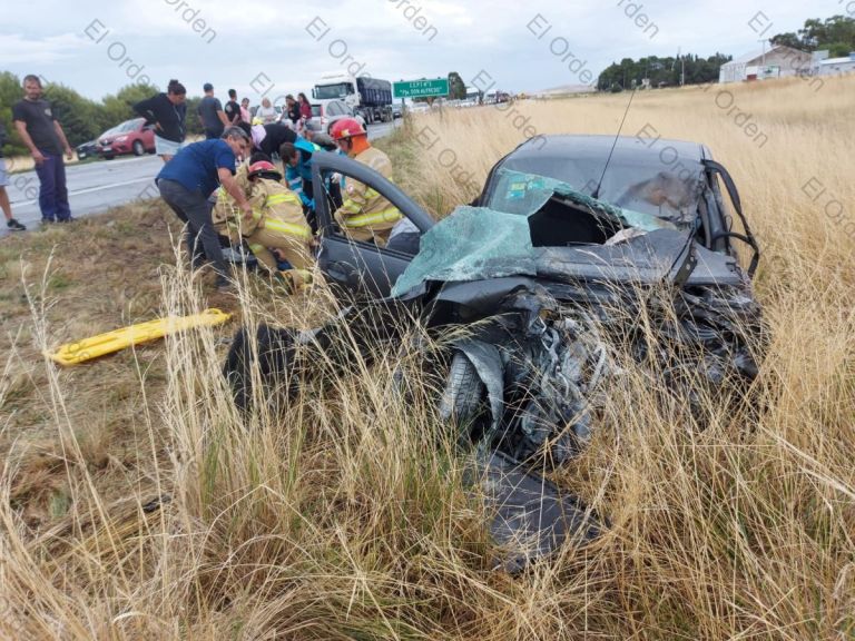 Choque y vuelco en la Ruta 51: cuatro heridos, dos de ellos menores ...