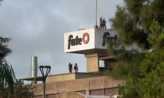 Trabajadores de Fate: "Volvimos de vacaciones y nos encontramos con la fábrica cerrada"