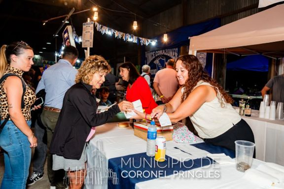 Ecos de la Fiesta del Cordero al Disco: "no paramos de vender durante toda la noche"
