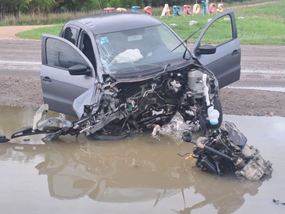 Fuerte choque en el cruce de Rutas 3 y 85: una mujer y dos menores hospitalizados