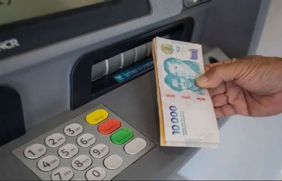 Dan a conocer el cronograma de pago de salarios para estatales bonaerenses