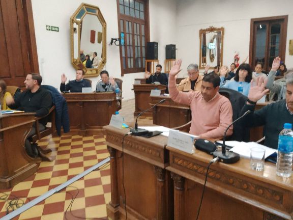 "Se habla de superávit, pero es administrar con equilibrio"