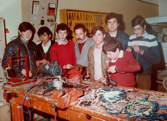 El Centro de Formación Profesional reconstruye su historia a través de fotos del recuerdo