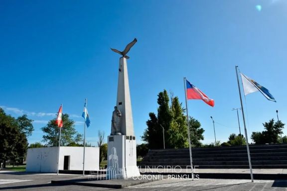 Aprobaron un proyecto para exigir la apertura de los baños de la Plaza San Martín
