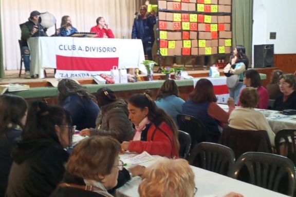 DIVISORIO REALIZA OTRO BINGO MILLONARIO 