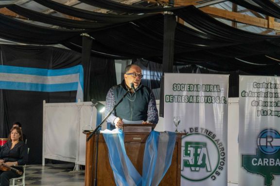 Garate puso el federalismo sobre la mesa: “Que no se lleven los recursos y no vuelva nada”